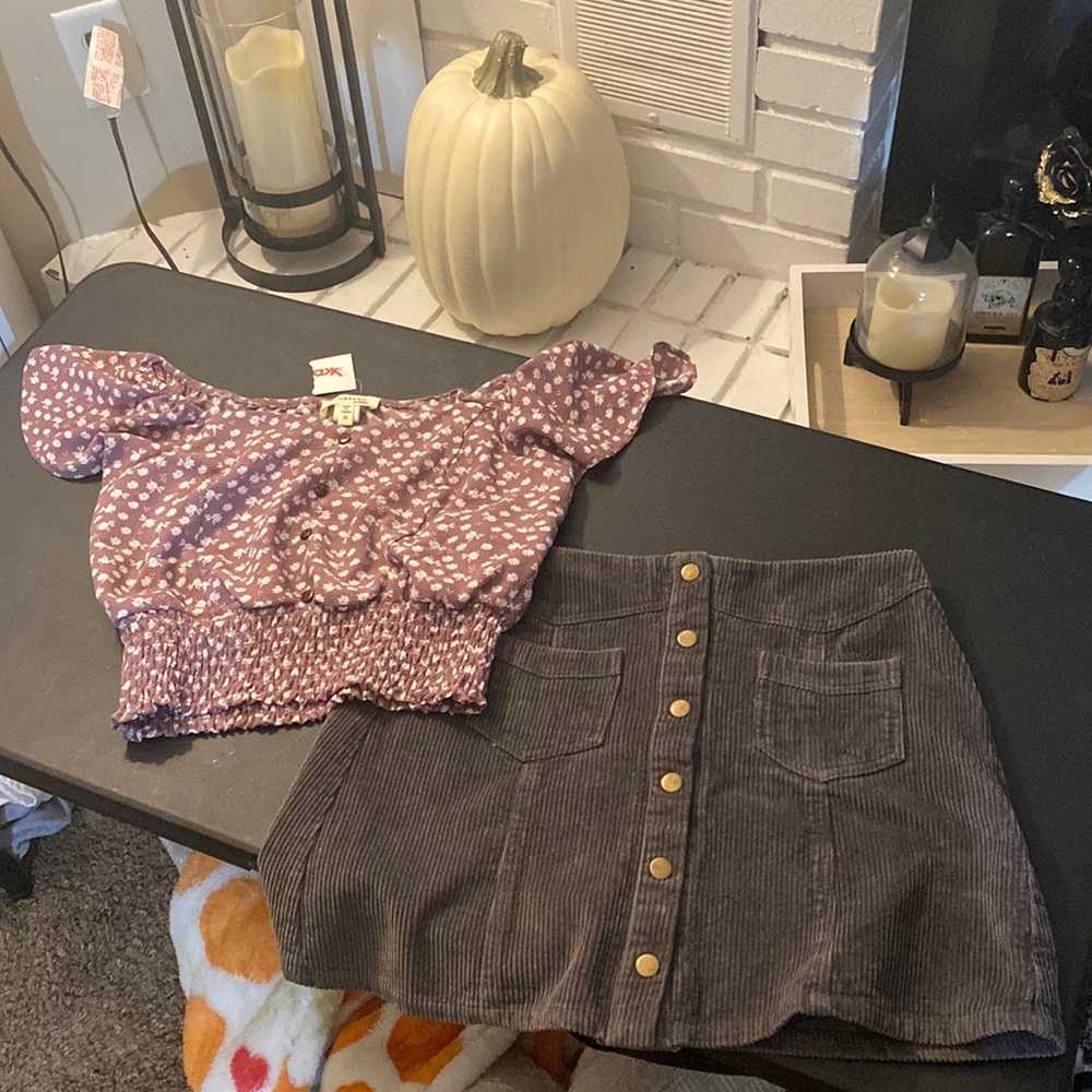 Women’s Miniskirt Outfit